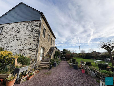 Ferme - 285 m² - 8 pièces