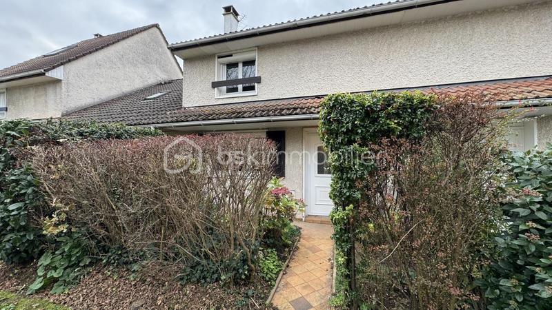 Maison - 89 m² - 5 pièces