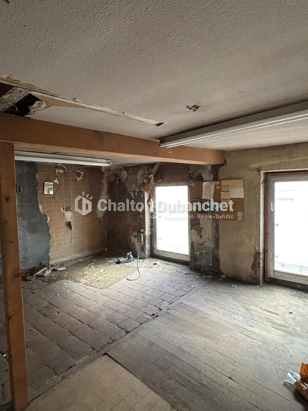 Immeuble - 240 m² - 4 pièces