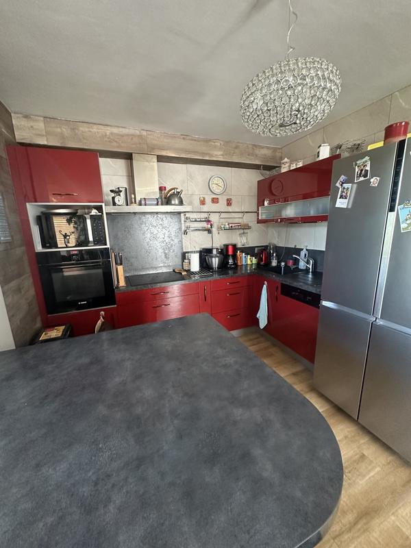 Maison - 185 m² - 6 pièces