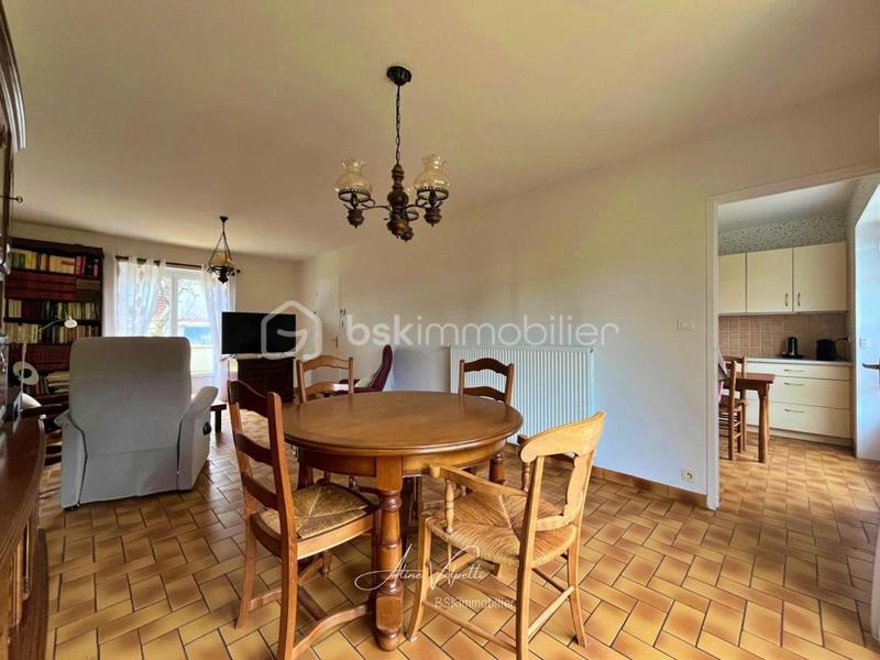 Maison - 104 m² - 5 pièces