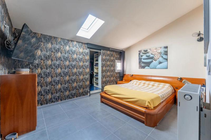 Maison - 196 m² - 6 pièces