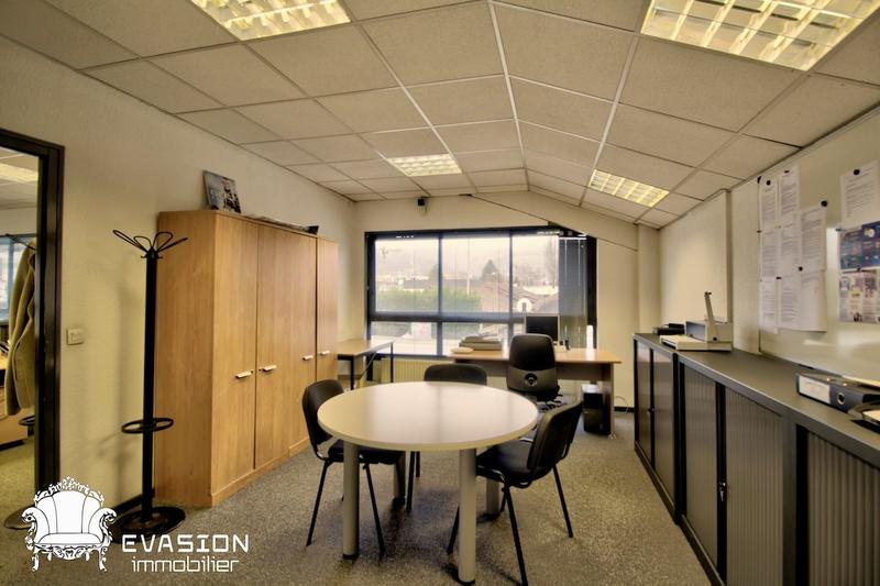 Bureau - 240 m²