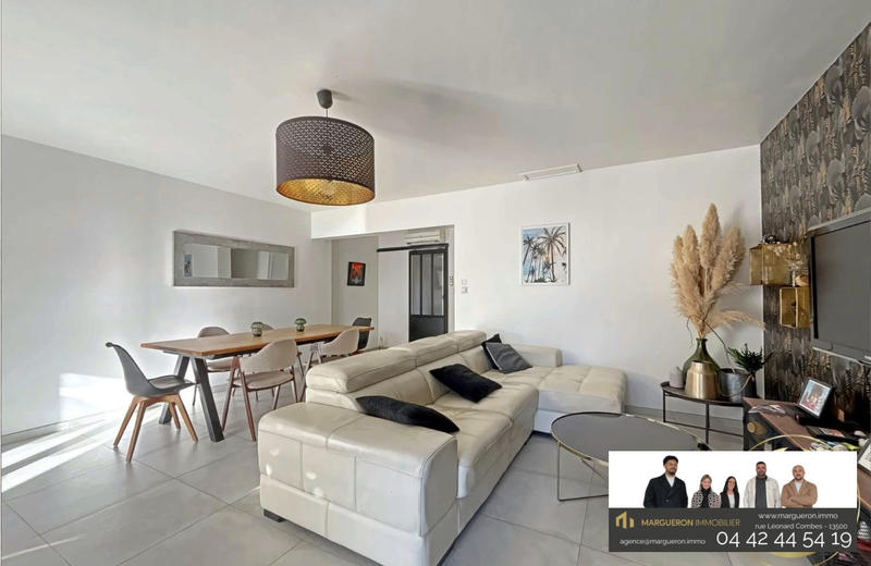 Maison - 93 m² - 5 pièces