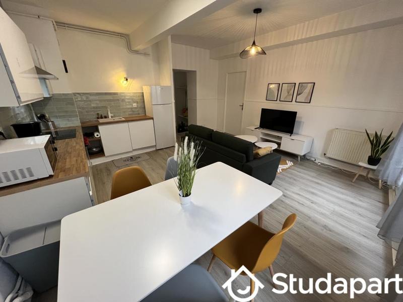 Chambre - 28 m² - 1 pièce