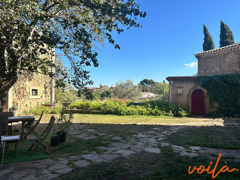 Maison - 430 m² - 10 pièces