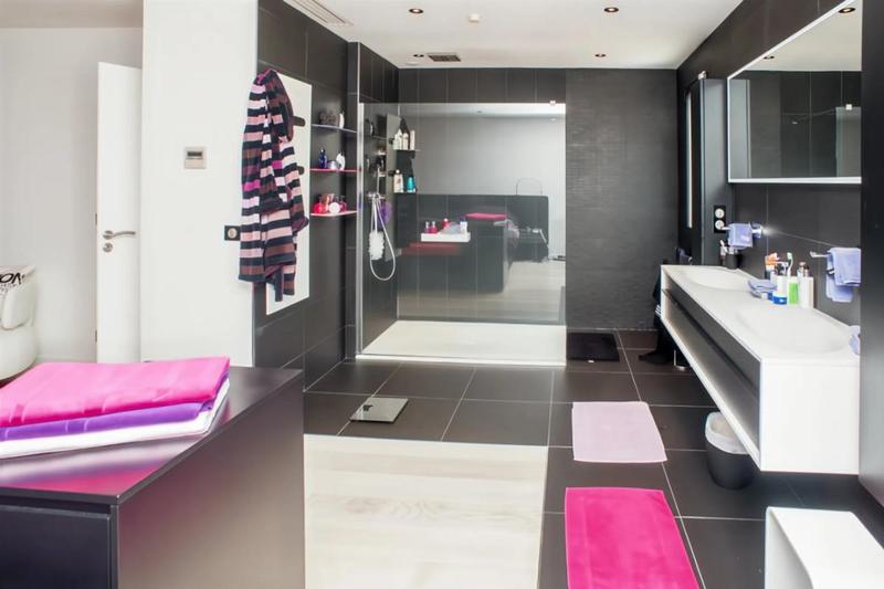 Maison - 390 m² - 10 pièces