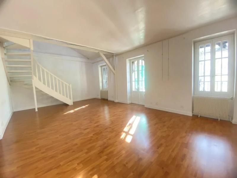 Duplex - 122 m² - 5 pièces