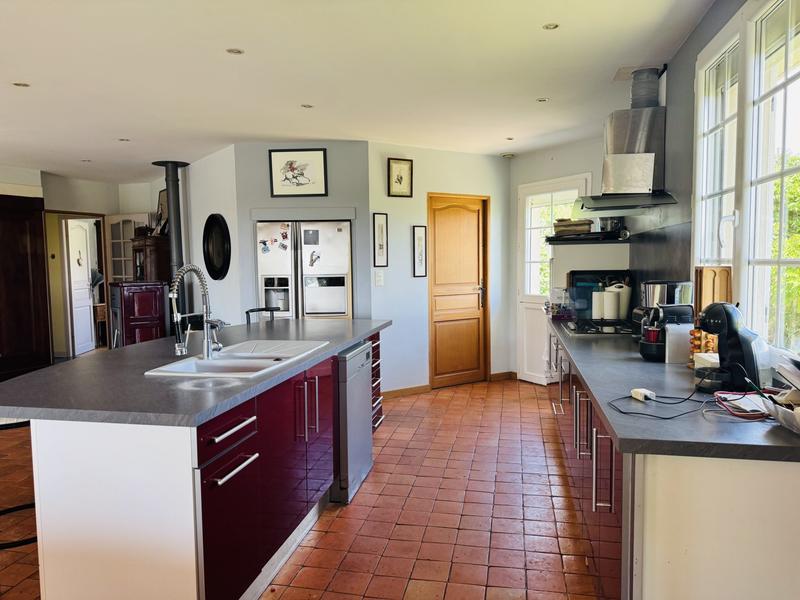 Maison - 170 m² - 5 pièces