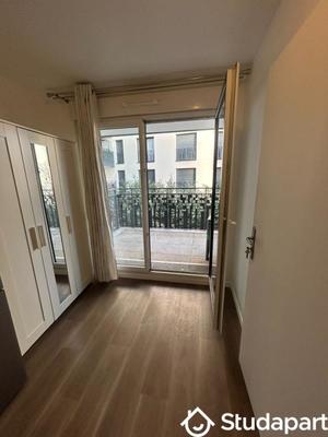 Chambre - 12 m² - 1 pièce