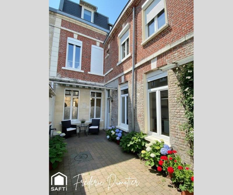 Maison - 160 m² - 6 pièces