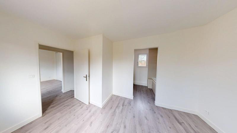 Maison - 203 m² - 5 pièces