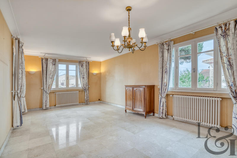 Maison - 169 m² - 7 pièces