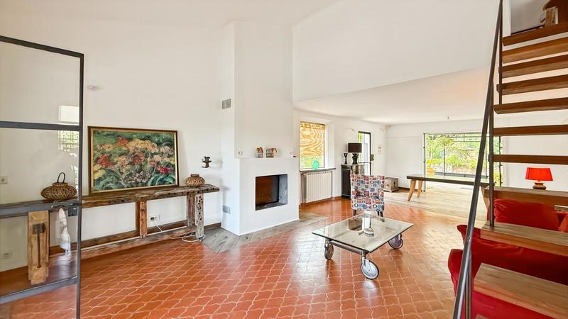 Villa - 182 m² - 5 pièces