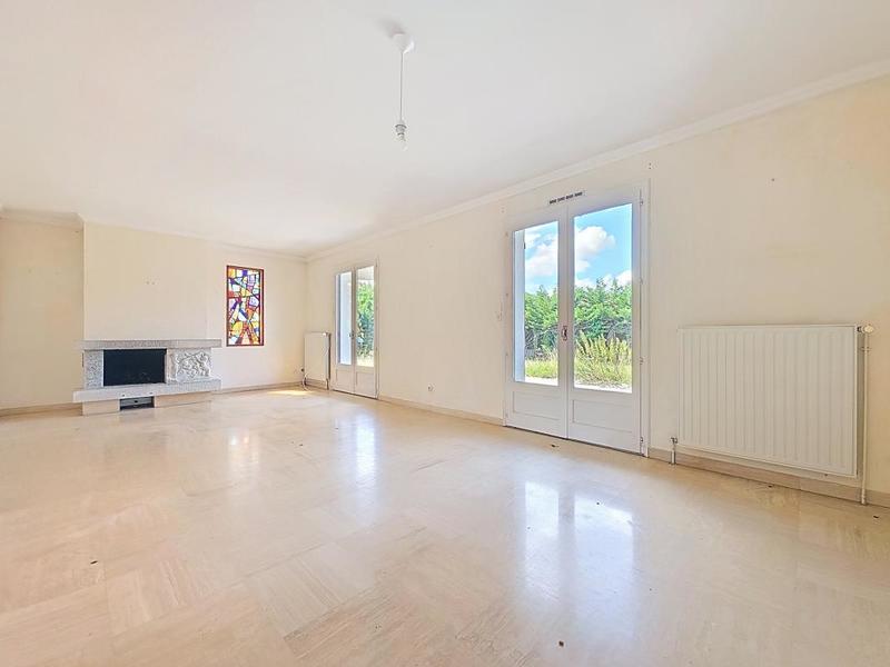 Maison - 215 m² - 8 pièces