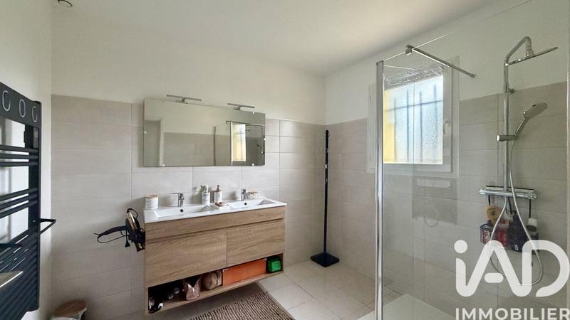 Maison - 99 m² - 4 pièces