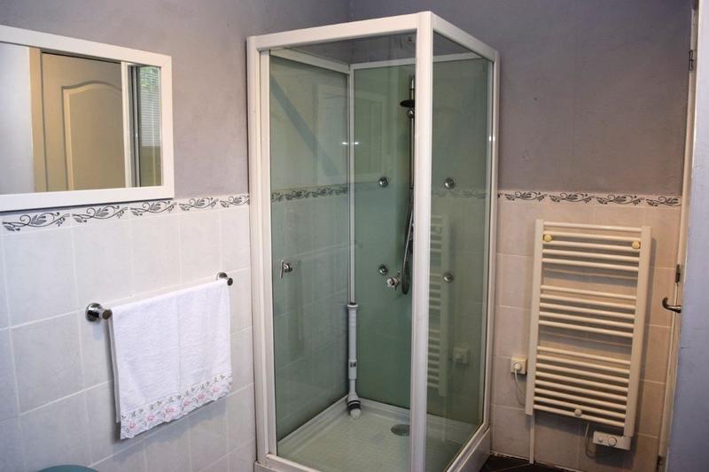 Maison - 111 m² - 8 pièces