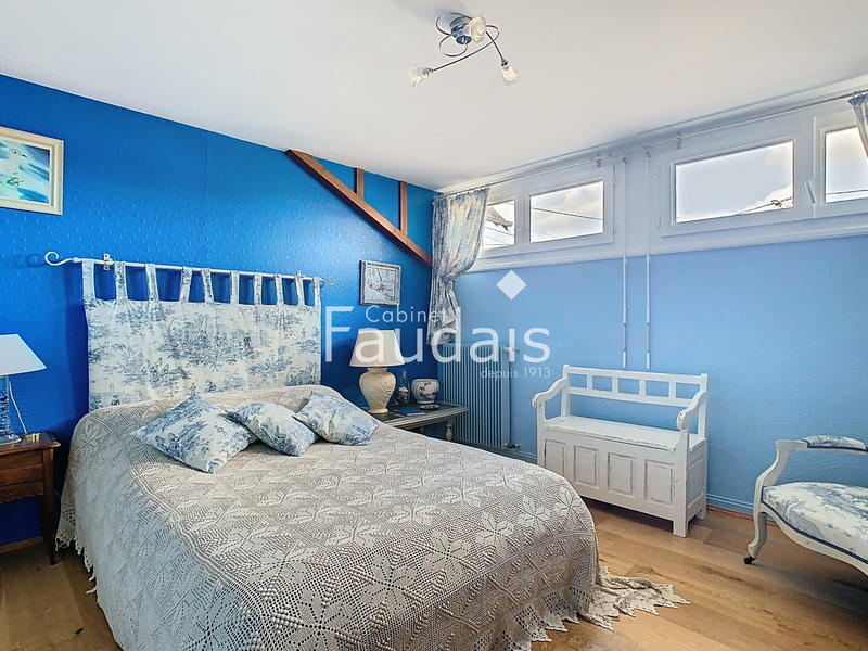 Maison - 168 m² - 7 pièces