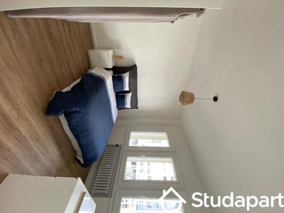 Chambre - 13 m² - 1 pièce