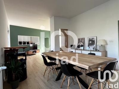 Maison - 182 m² - 8 pièces