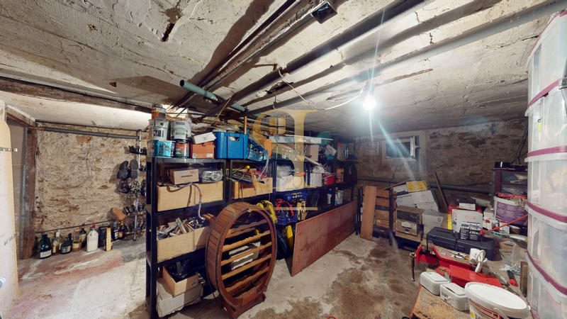 Maison - 143 m² - 8 pièces