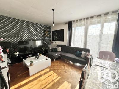 Appartement - 67 m² - 4 pièces