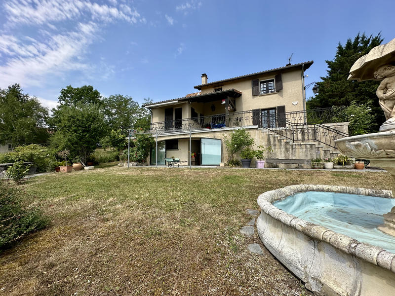 Maison - 170 m² - 6 pièces