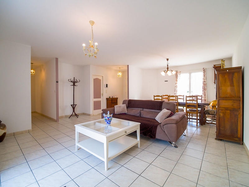 Maison - 93 m² - 4 pièces