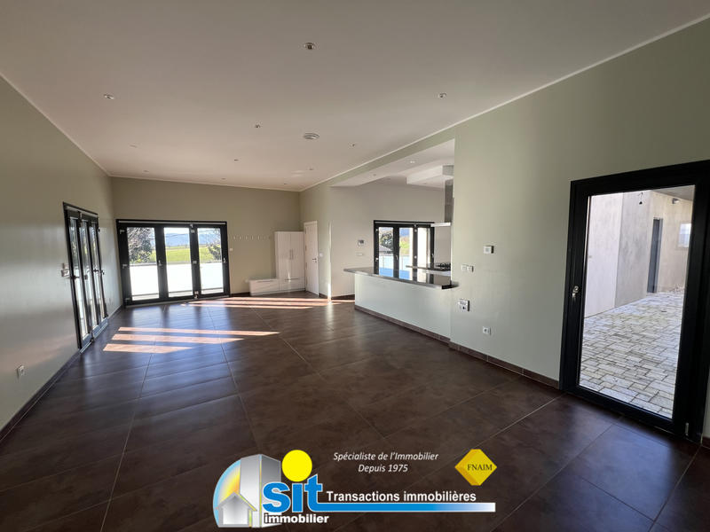 Maison - 150 m² - 6 pièces