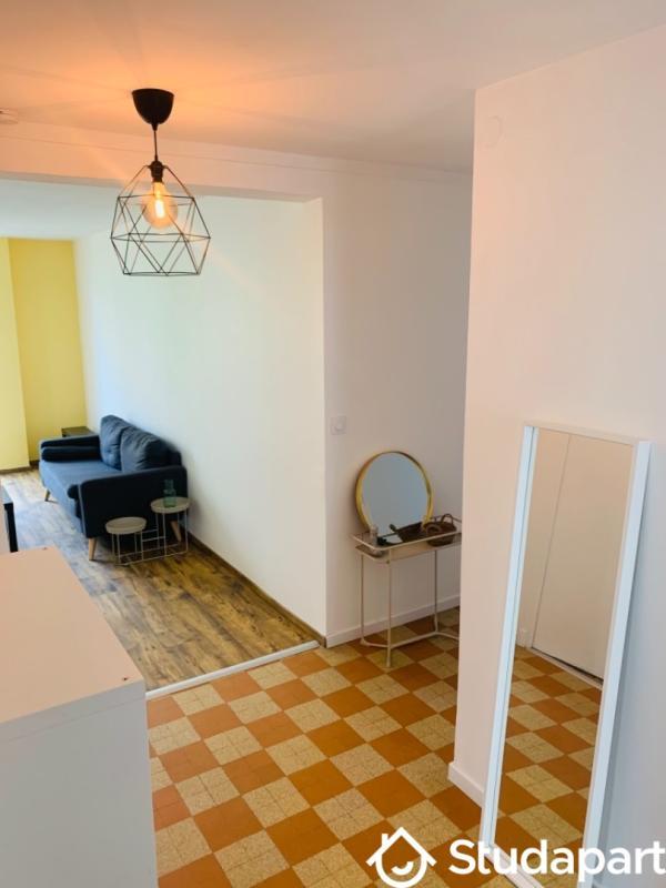 Chambre - 13 m² - 1 pièce