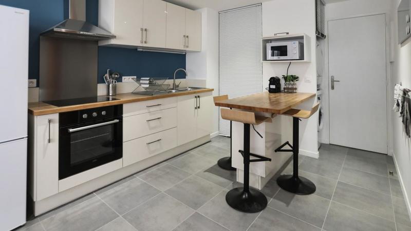 Appartement - 108 m² - 6 pièces