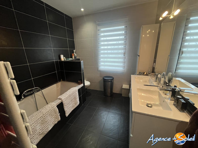 Maison - 160 m² - 5 pièces