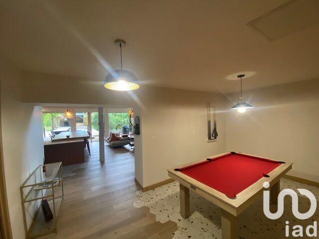 Maison - 183 m² - 8 pièces