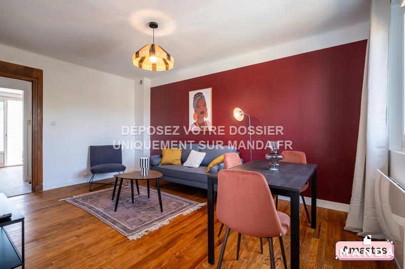 Chambre - 10 m² - 4 pièces