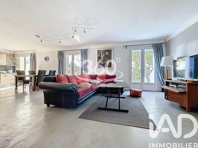 Maison - 177 m² - 7 pièces
