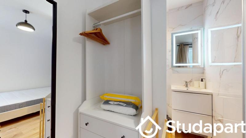 Chambre - 11 m² - 1 pièce