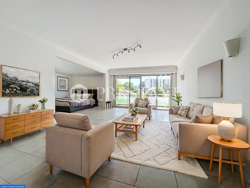 Appartement sur toit - 90 m² - 3 pièces