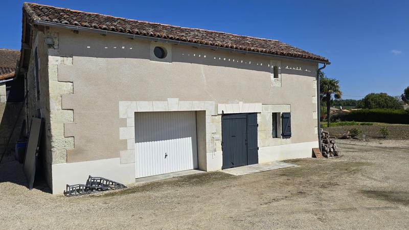 Corps de ferme - 180 m² - 7 pièces