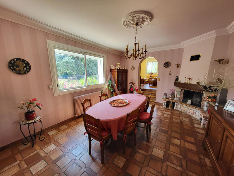 Maison - 190 m² - 8 pièces