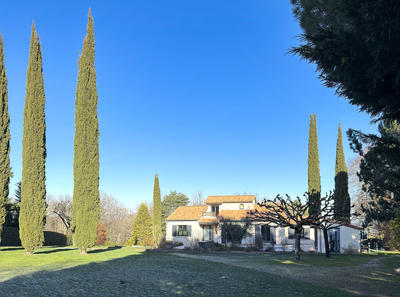 Maison - 170 m² - 6 pièces