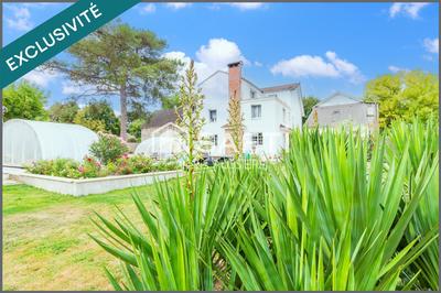 Maison - 384 m² - 12 pièces