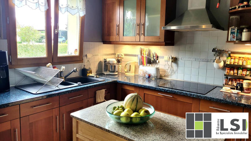 Maison - 122 m² - 6 pièces