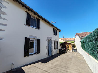 Maison de village - 114 m² - 6 pièces