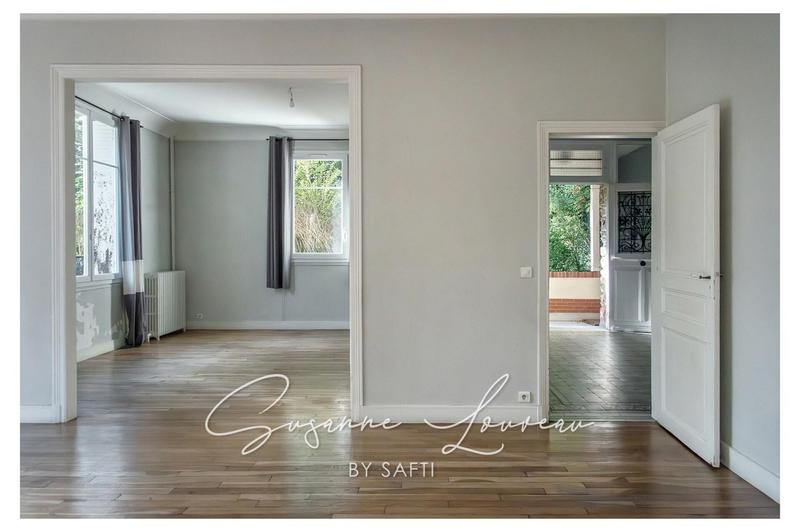 Villa - 241 m² - 8 pièces