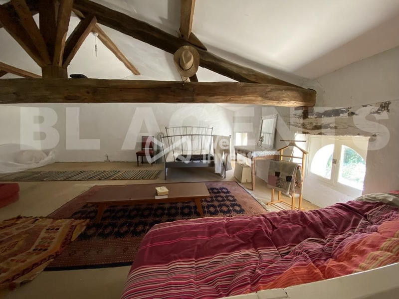 Maison - 240 m² - 7 pièces