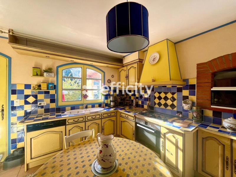 Maison - 163 m² - 6 pièces