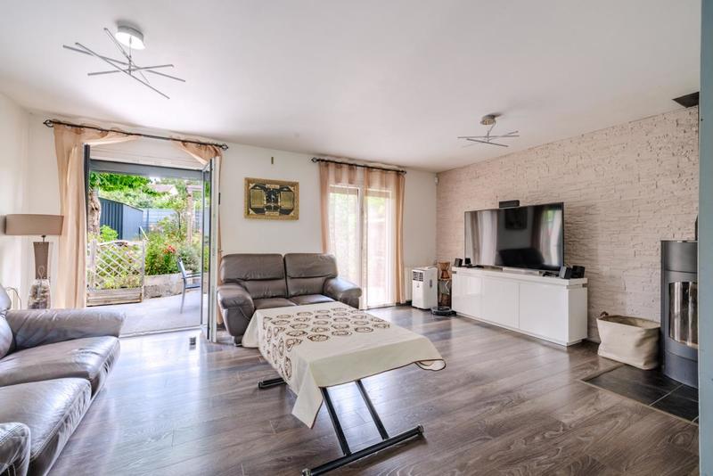 Maison - 143 m² - 7 pièces