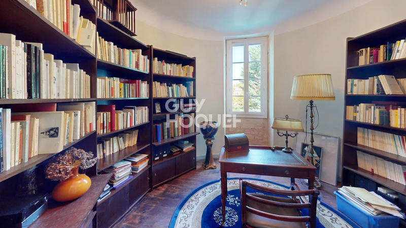 Maison - 506 m² - 12 pièces