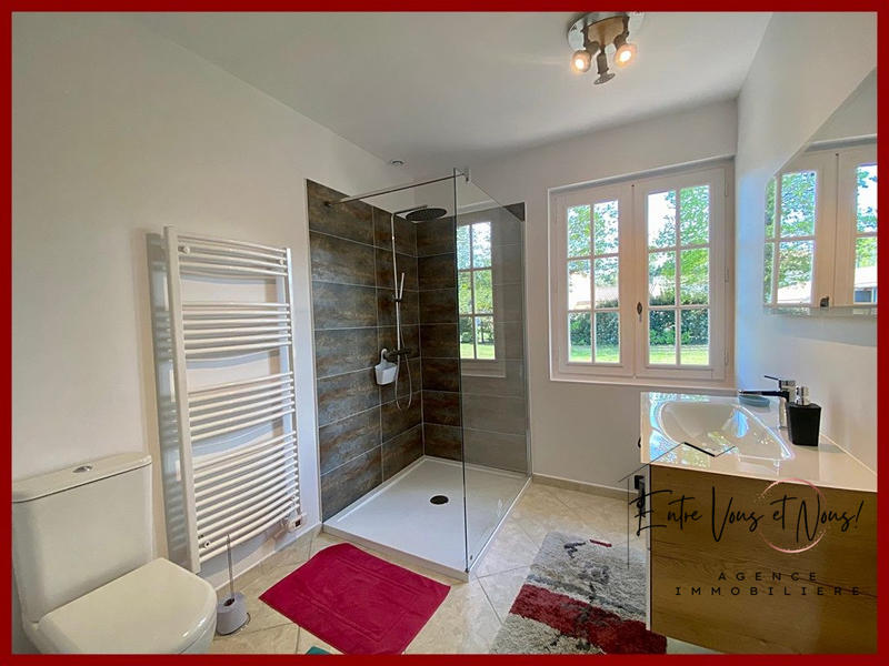 Maison - 180 m² - 7 pièces