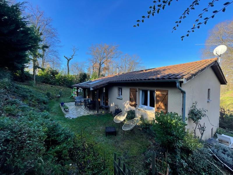 Maison - 181 m² - 5 pièces